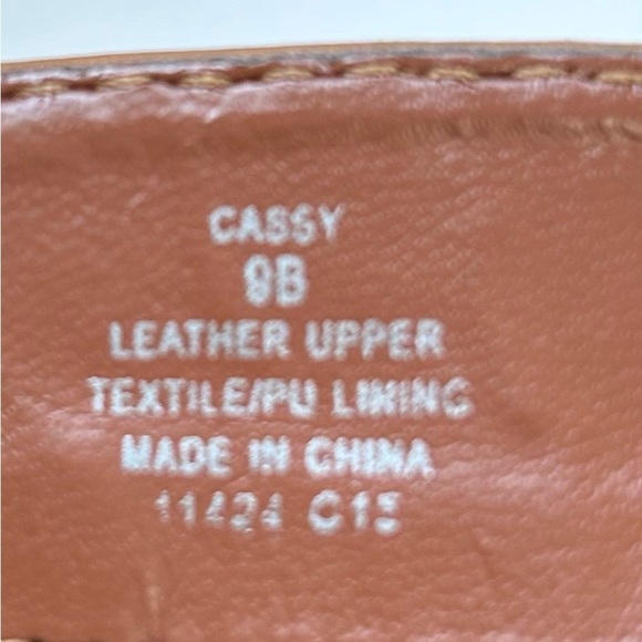 Lauren Ralph Lauren / ankle boots/Cassy/ size 9 B - Picture 7 of 7